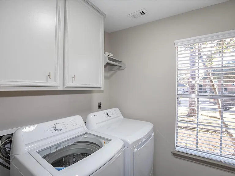 2108 Olympic Dr — Photo 33