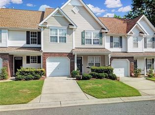 10434 Columbia Crest Ct, Charlotte, NC 28270