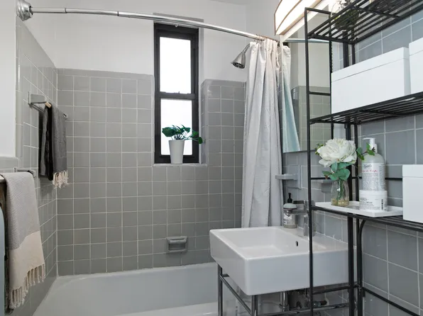 242 East 38th Street image 6 of 7