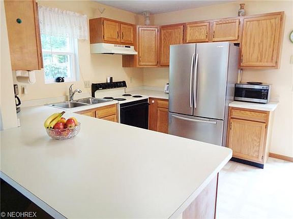 4th image of 878 Brittney Ct Unit 9