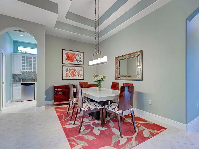 354 Melrose Ct — Photo 8