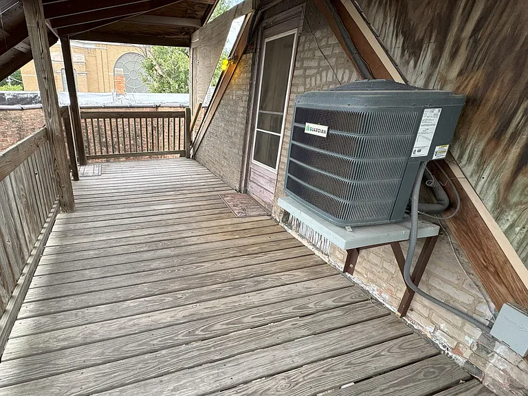 702 S Ada St #3 — Photo 15
