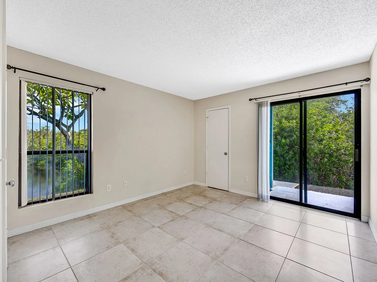 Alternate 19 S, Palm Harbor — Photo 2