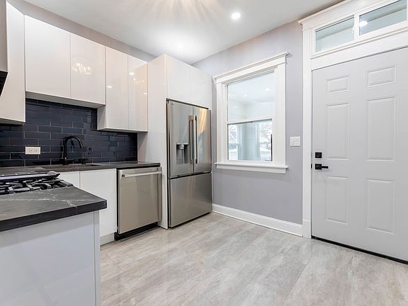 5th image of 7545 S Rhodes Ave