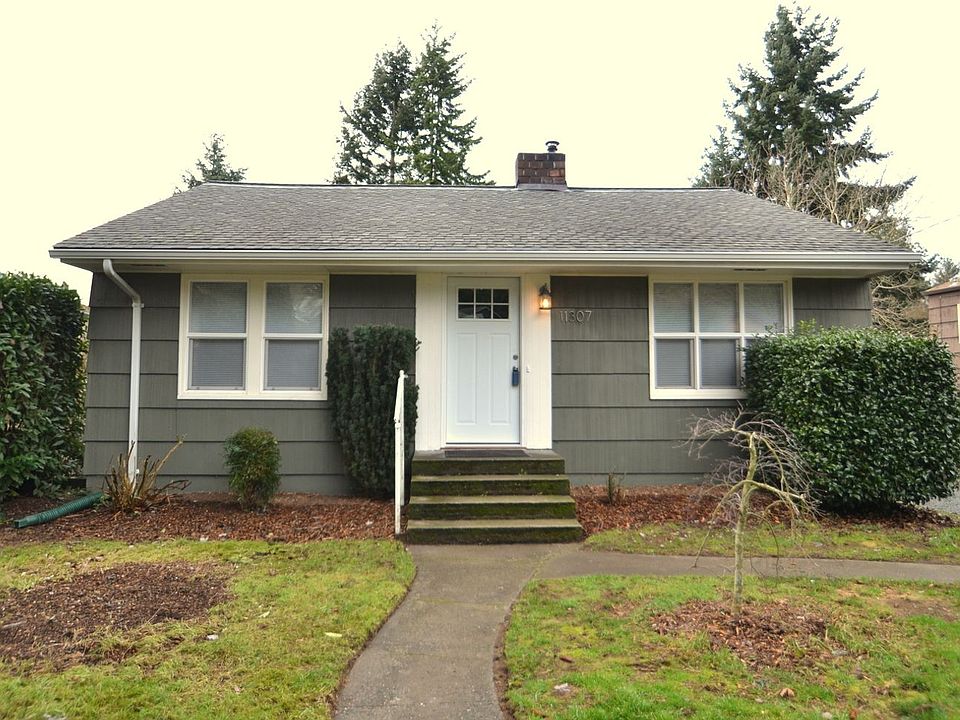 1st image of 11307 15th Ave NE