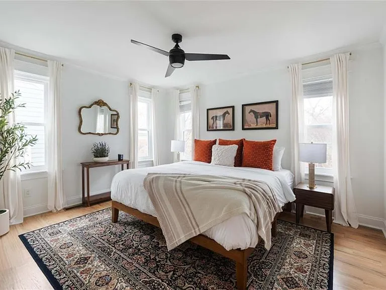 467 Stovall St SE — Photo 3