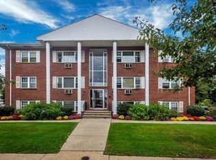 924 Main St APT 23, Woburn, MA 01801