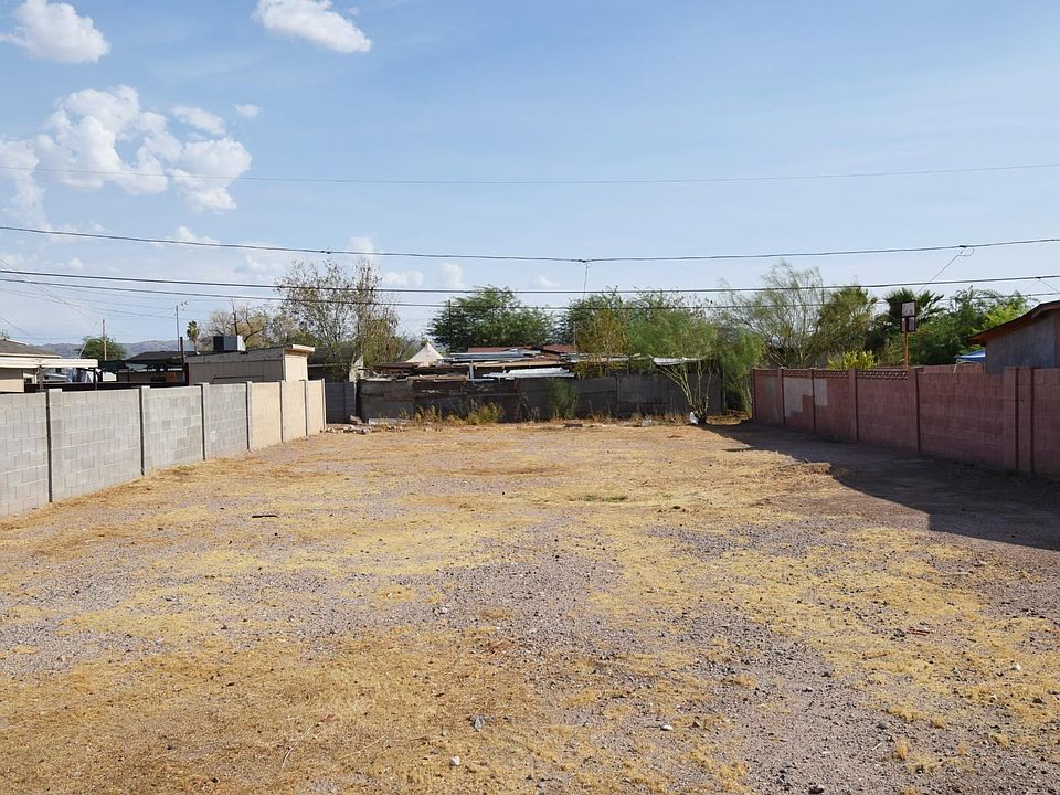 1st image of 2005 W Sherman St Lot 3