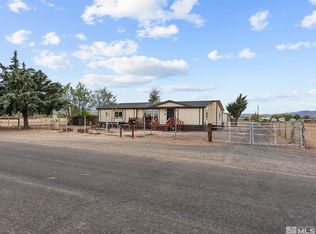 3455 Elm St, Silver Springs, NV