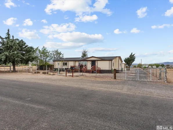 3455 Elm St, Silver Springs, NV 89429