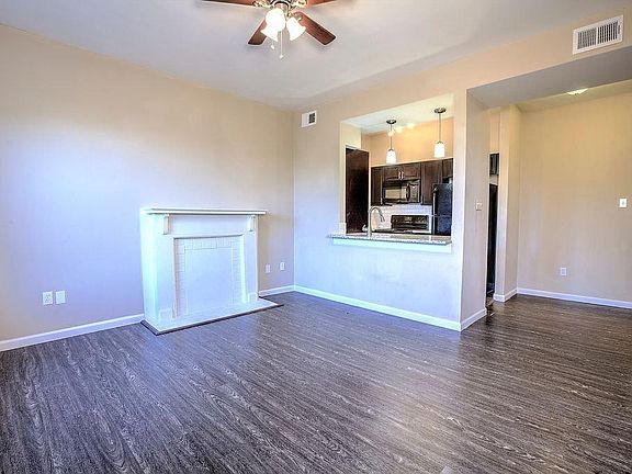 4th image of 3858 Folsom Ave Floor 1