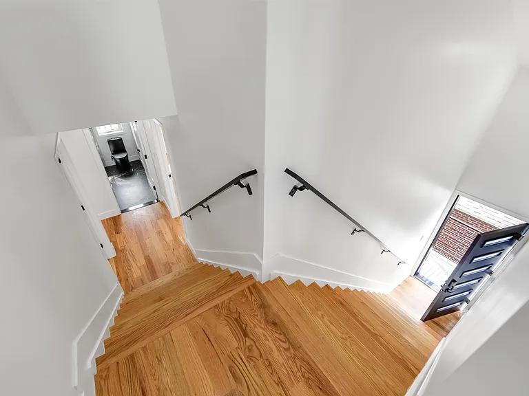 270 Lafayette Ave #2 — Photo 13