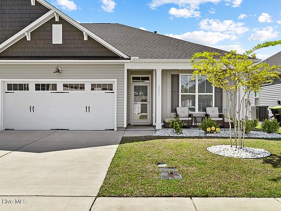 2nd image of 2857 Southern Magnolia Drive
