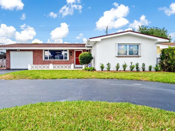 8421 NW 10th Street, Pembroke Pines, FL 33024