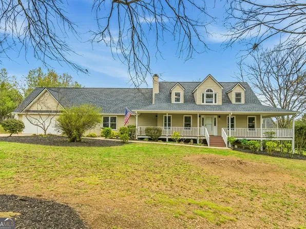 1101 Chandler Heights Cir, Alto, GA 30510