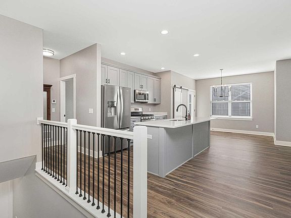 4th image of 3095 Mary Leigh Dr