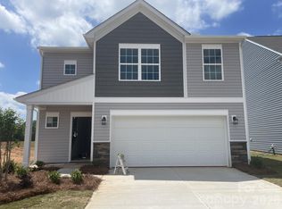 574 Sand Dunes Dr, Kannapolis, NC 28081