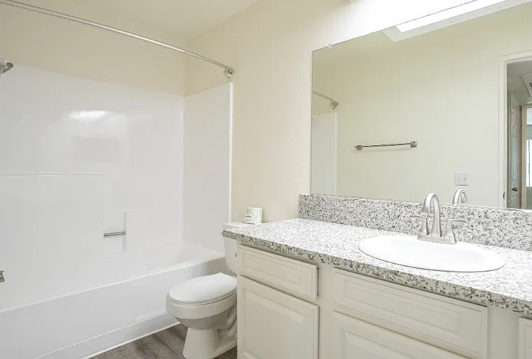 Raintree Apartments — Photo 21