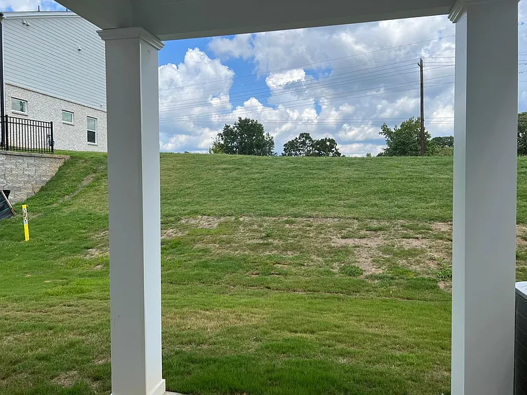 1692 Villageside Ct — Photo 4