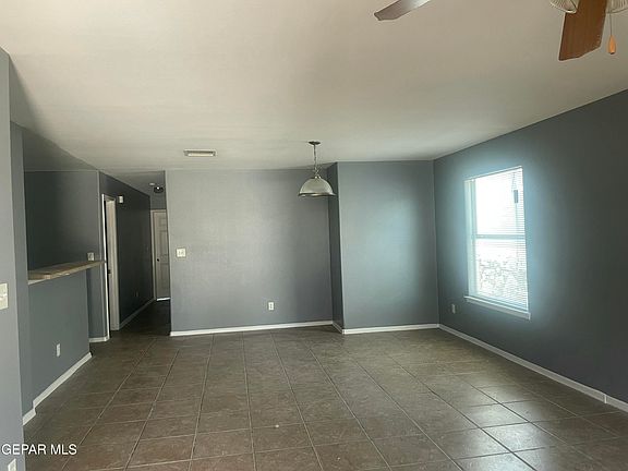 2nd image of 5724 Saluki Dr #A