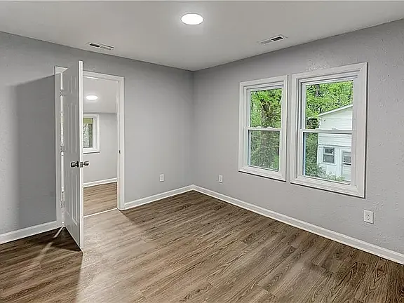 3701 S Benton Ave — Photo 29