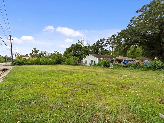 3rd image of 8170 Homewood Lane