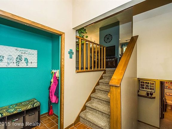 3rd image of 1001 Robin Glen Dr