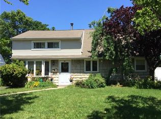 110 Park Ave, Iselin, NJ 08830