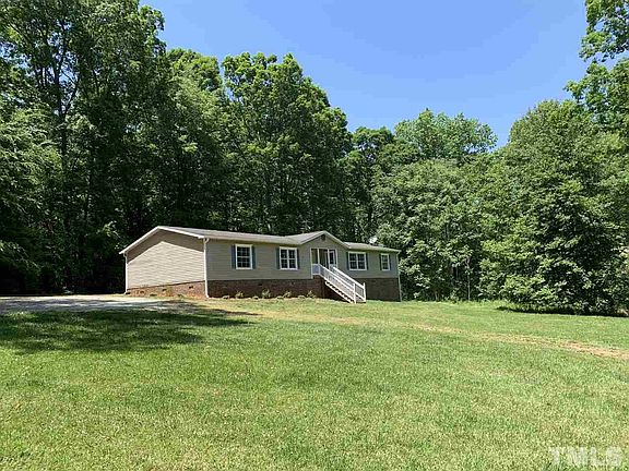 2nd image of 2804 Summey Ln