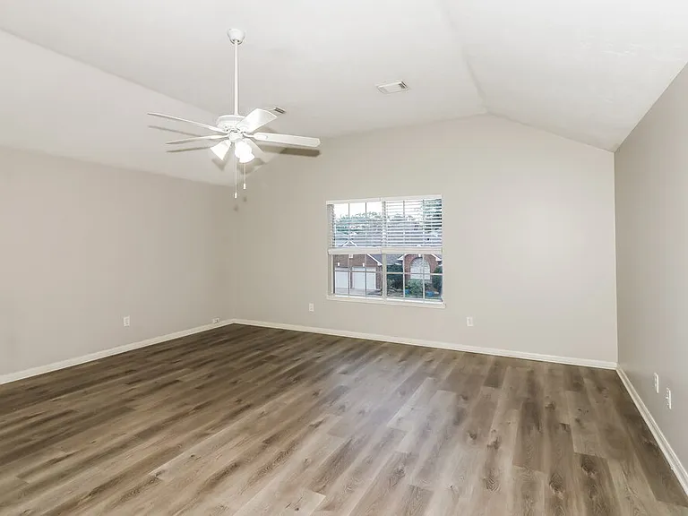 6803 Hedgewick Dr — Photo 9