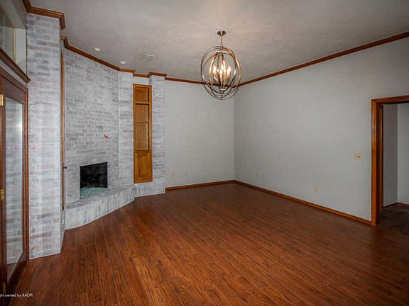 3rd image of 7506 Yorkshire Ct