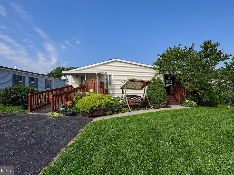 1st image of 109 Jemfield Ct