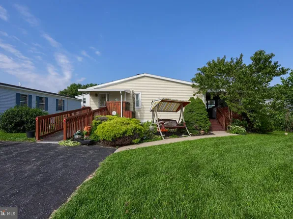 109 Jemfield Ct, Lancaster, PA 17603