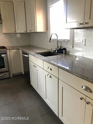 1004 Van Court Ave Photo 1
