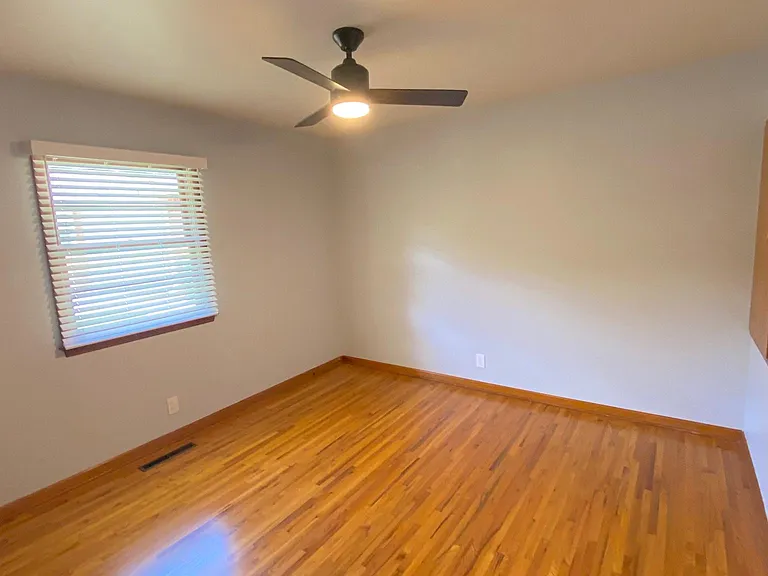 3942 Pace Blvd — Photo 10