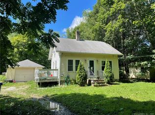 267 Phoenixville Rd, Chaplin, CT 06235