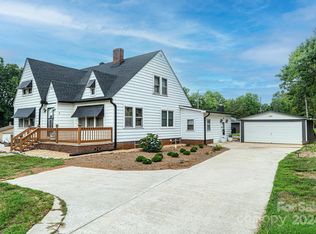 1018 Connelly Springs Rd, Lenoir, NC 28645