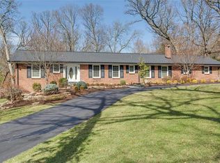8800 Paragon Cir, Saint Louis, MO