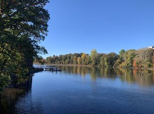 279 Crescent St APT 1, Waltham, MA 02453
