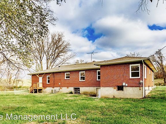 4th image of 7104 NW Kerns Dr