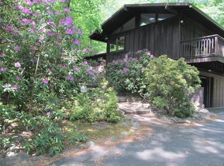 28 White Birch Dr, Pomona, NY 10970