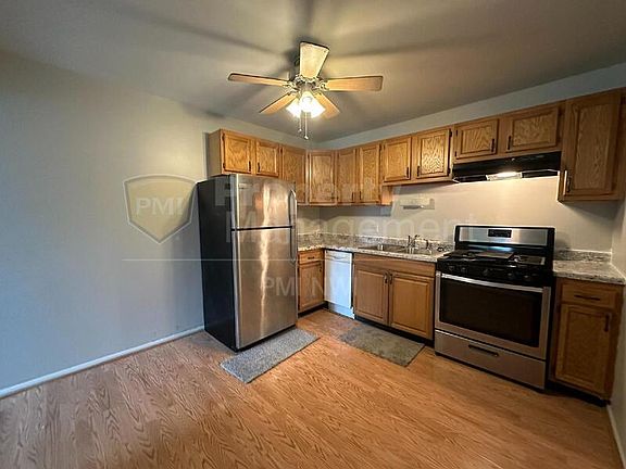 4th image of 111 Harrington Ave APT 5
