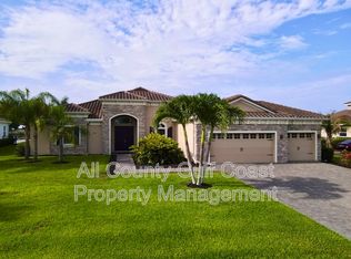 7460 Ripetta St, Sarasota, FL 34240