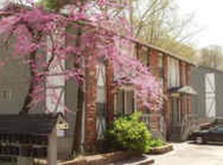 4701B S Pointe Dr, Imperial, MO 63052