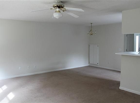 3rd image of 101 Woodrun Dr