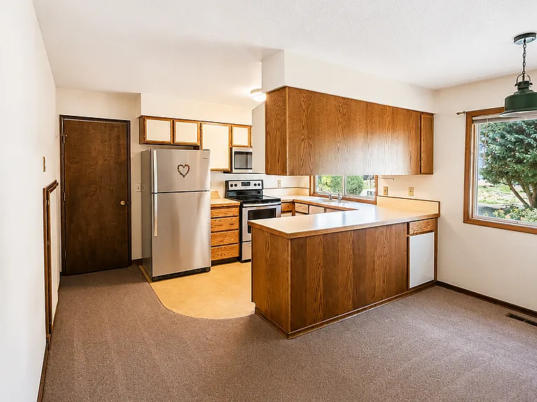 5505 SW 196th Ave — Photo 4