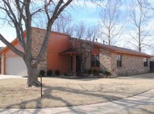 936 Branchwood Dr, Norman, OK 73072