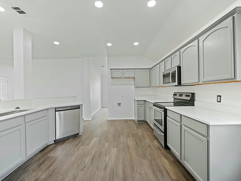 2130 Harvester Dr — Photo 47