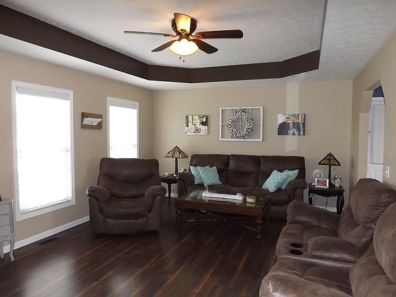 5th image of 67 River Wood Dr