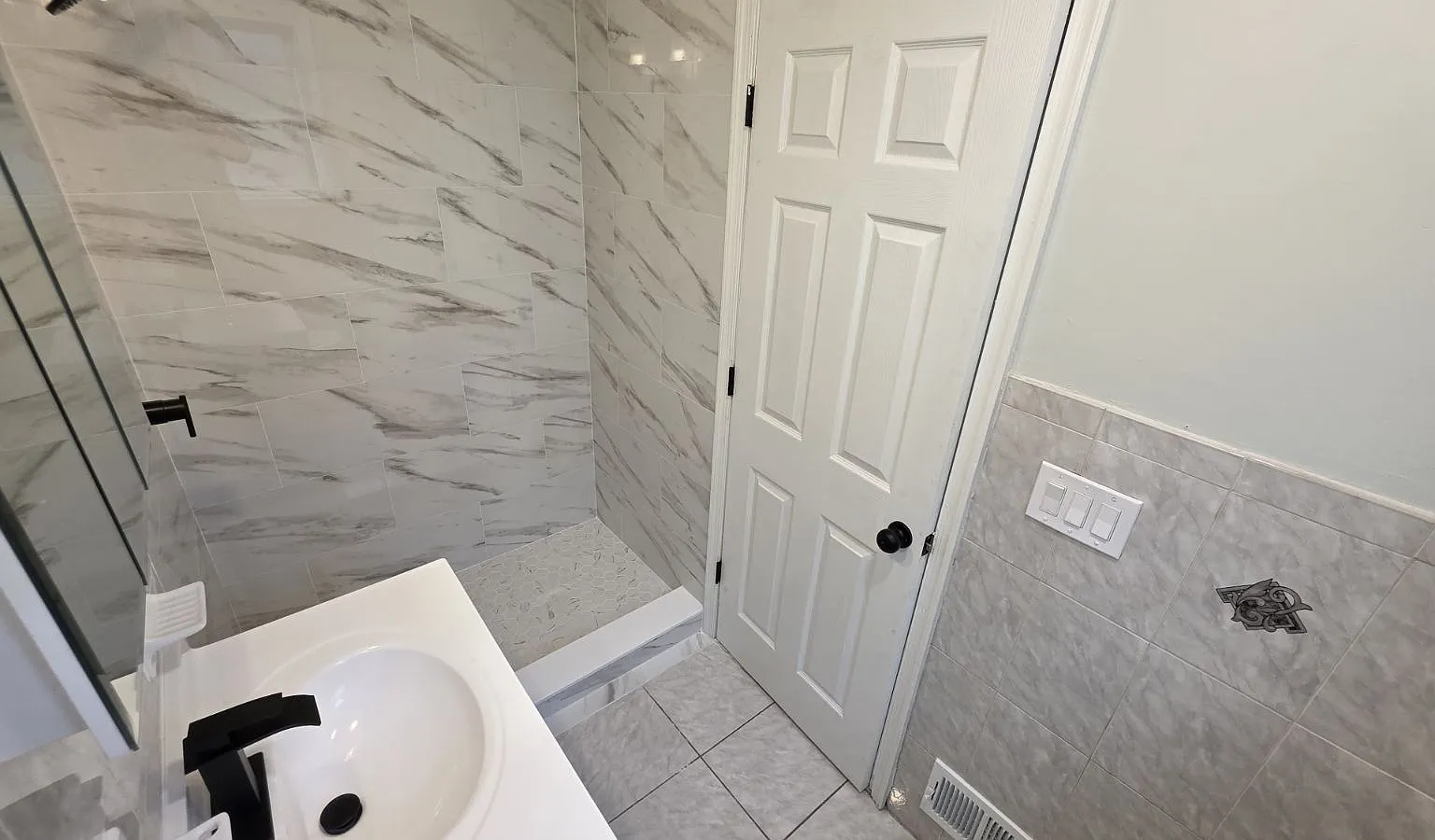 3 bed, $2,800 — Photo 2